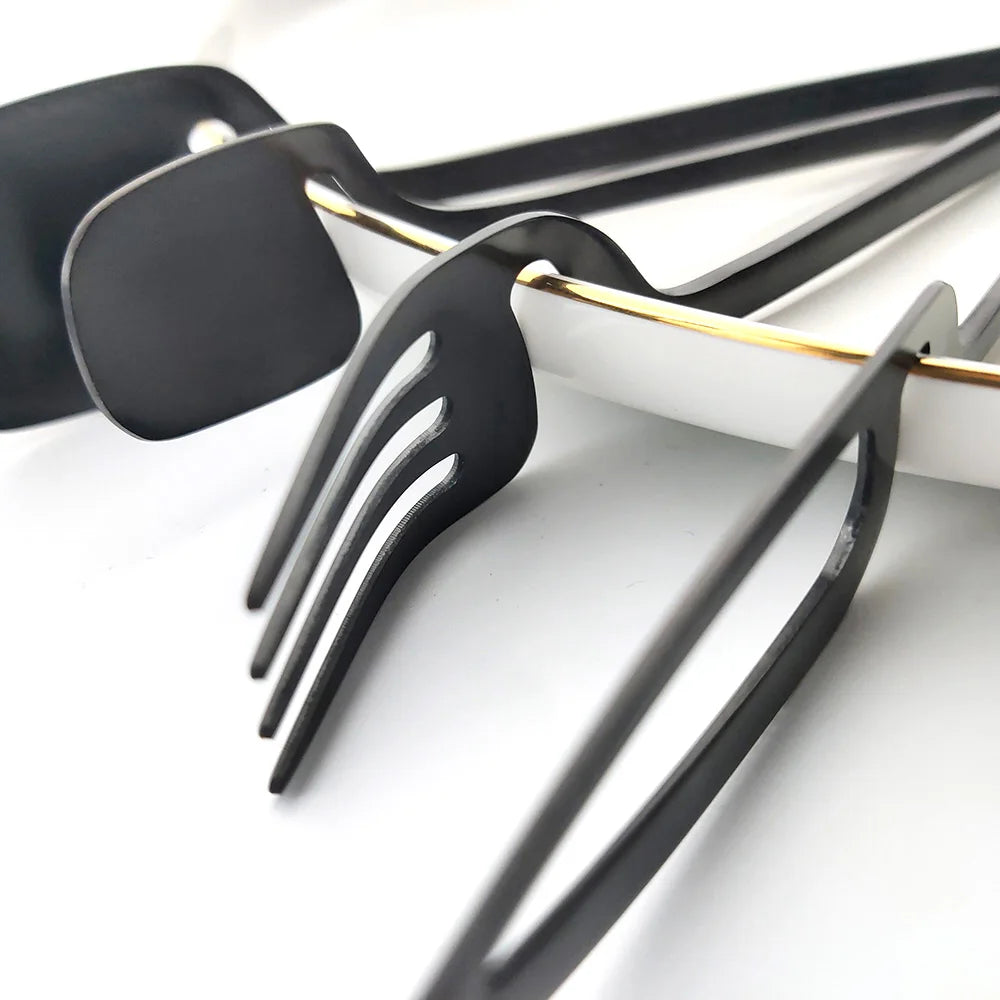 Black matte stainless steel cutlery set by ๐๐ ๐๐๐ ๐น๐๐๐๐ ๐ป๐๐๐๐ ๐