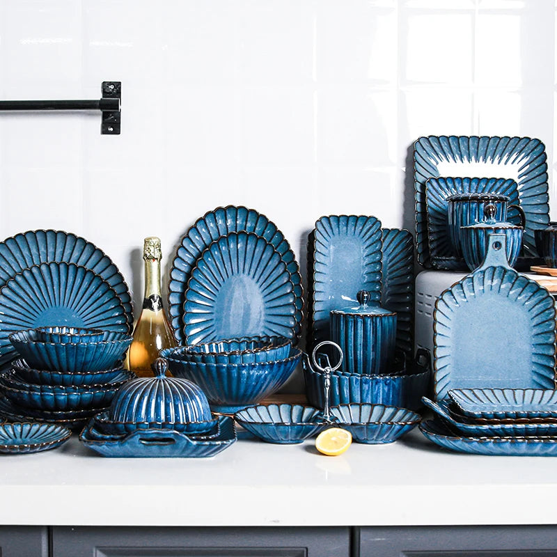 Retro ceramic dinner plate by ๐๐ฎ ๐๐๐ ๐น๐๐๐๐ ๐ป๐๐๐๐ ๐๐