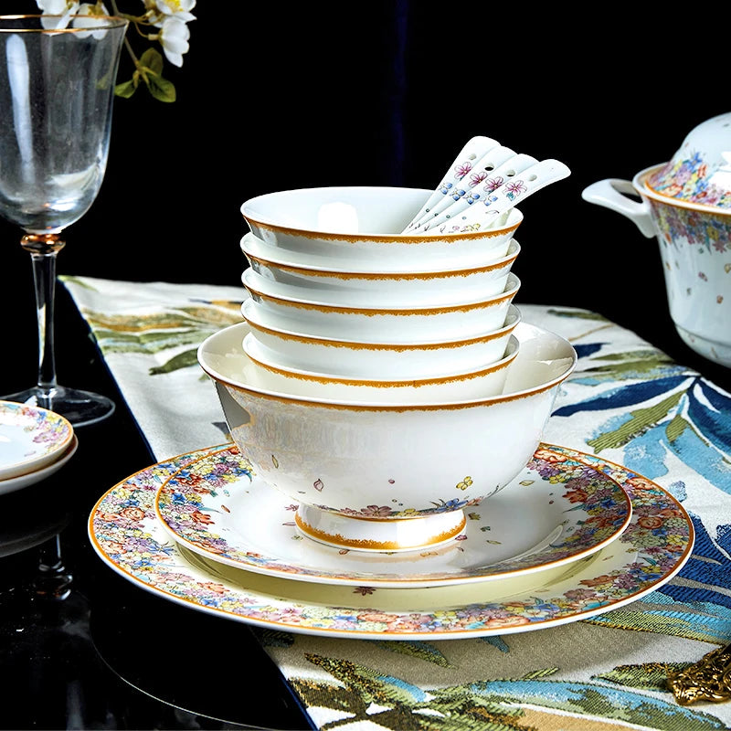Set of 50 porcelain dinnerware pieces with star design from ๐๐ฎ ๐๐๐ ๐น๐๐๐๐ ๐ป๐๐๐๏ฟฝ