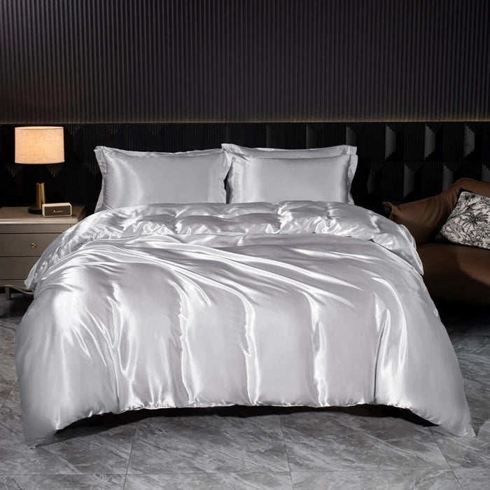 Luxury silk bedsheet set with duvet cover, pillowcases, and bed sheet by 𝕄𝕔 𝕋𝕙𝕖 𝔹𝕝𝕒𝕔𝕜 𝔻𝕚𝕒�
