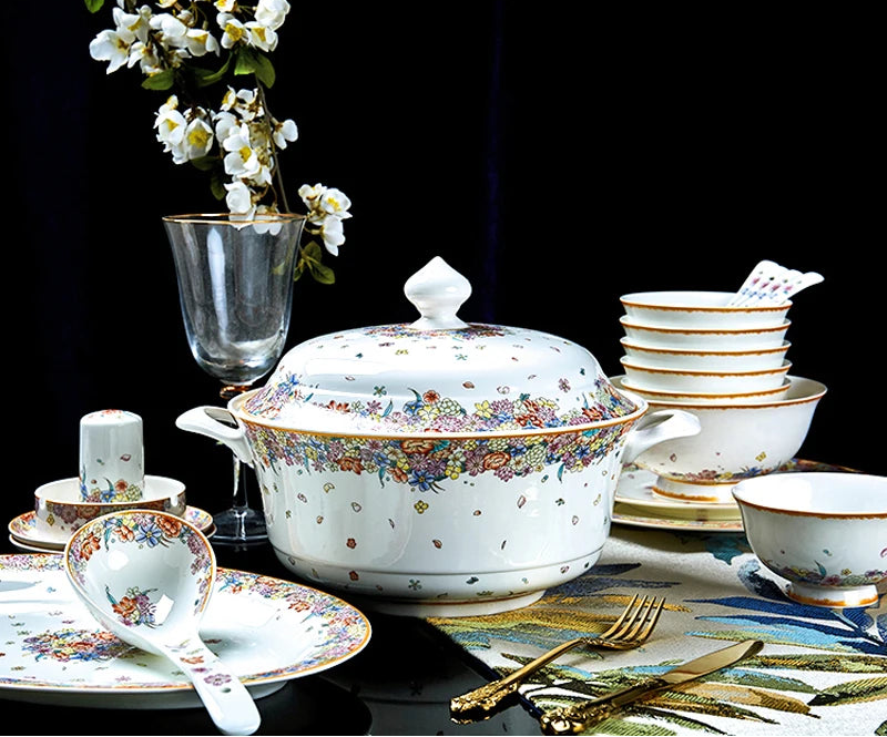 Set of 50 porcelain dinnerware pieces with star design by ๐๐ฎ ๐๐๐ ๐น๐๐๐๐ ๐ป๐๐๐๏ฟฝ