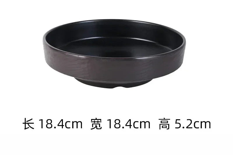 Black frosted melamine dinner plate from Mc The Black Diamonds, ideal for sushi, snacks, and fruit in hotpot restaurant settings.