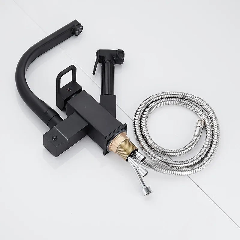 Black deck-mounted kitchen sink faucet with flexible pull-out spout, hot and cold water, chrome finish, by MC THE BLACK DIAMOND