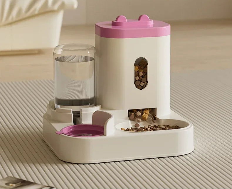 Automatic pet feeder with water fountain and large capacity food dispenser from MC THE BLACK DIAMOND for dogs and cats.