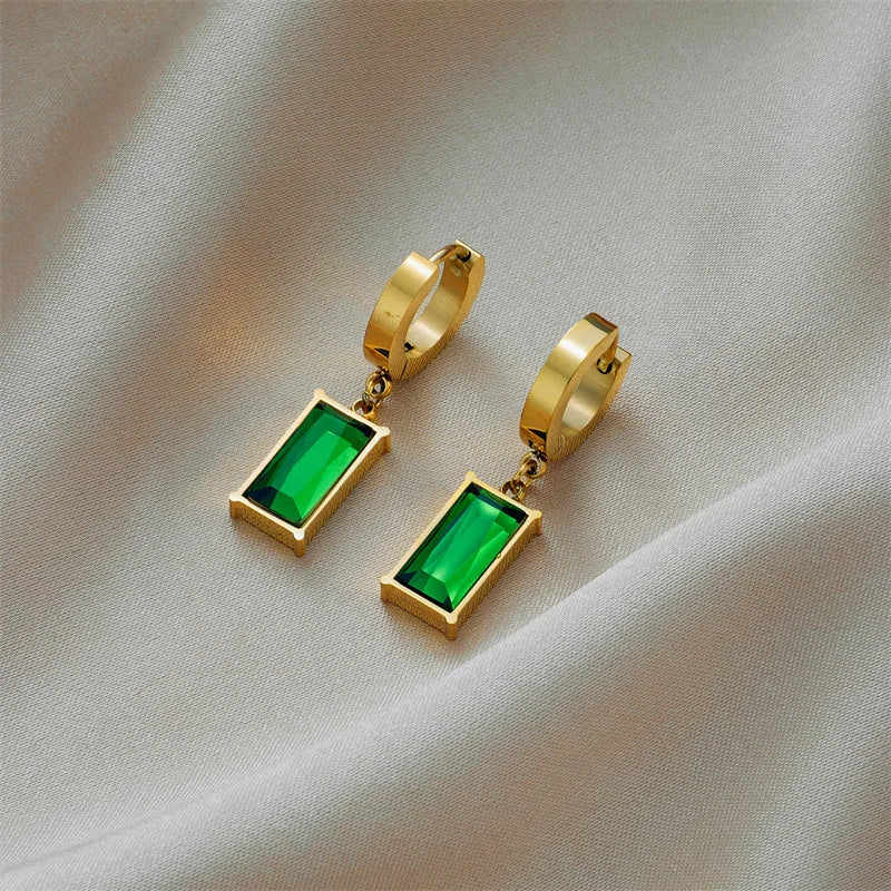 Stainless steel rectangle green crystal zircon necklace by 𝕄𝕔 𝕋𝕙𝕖 𝔹𝕝𝕒𝕔𝕜 𝔻𝕚𝕒𝕞𝕠�