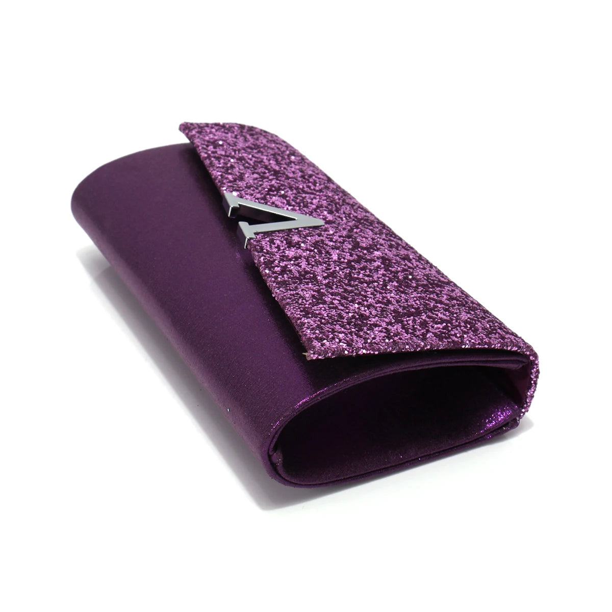 V Design Metal Chain Glamorous Evening Bag by ๐๐ ๐๐๐ ๐น๐๐๐๐ ๐ป๐๐๐๐ ๏ฟฝ
