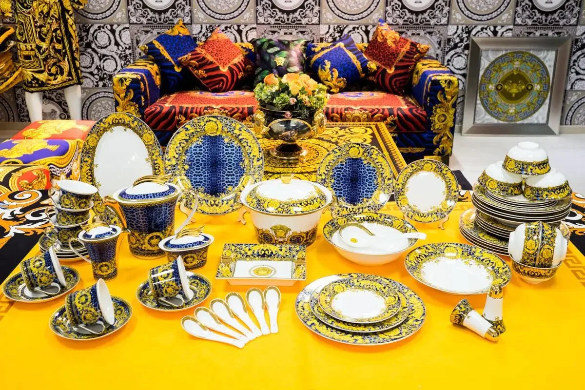 Fine Bone China dinner set by 𝕄𝕔 𝕋𝕙𝕖 𝔹𝕝𝕒𝕔𝕜 𝔻𝕚𝕒𝕞𝕠𝕟�