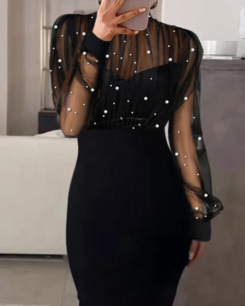 Long-sleeved splicing sheath dress by 𝕄𝕔 𝕋𝕙𝕖 𝔹𝕝𝕒𝕔𝕜 𝔻𝕚𝕒𝕞𝕠�