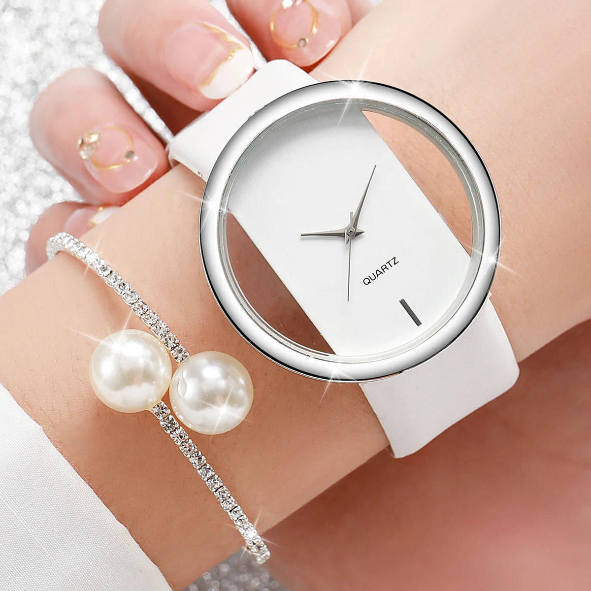 Two-piece women's watch and pearl diamond bracelet set by 𝕄𝕔 𝕋𝕙𝕖 𝔹𝕝𝕒𝕔𝕜 𝔻𝕚𝕒𝕞𝕠�