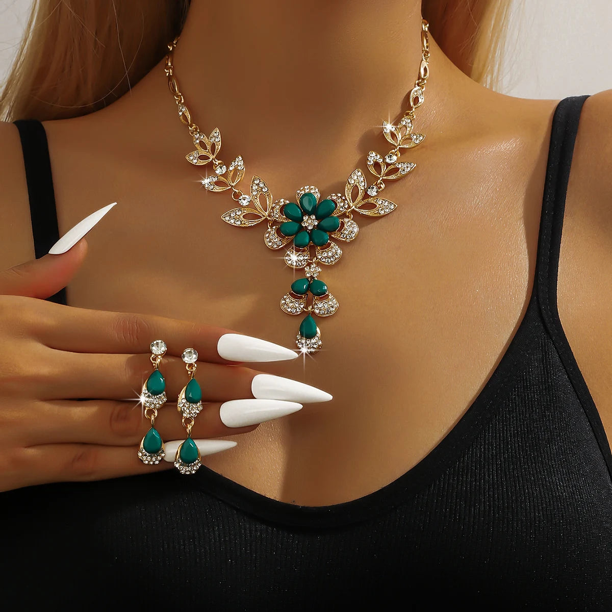 Three-piece women's fashion black and gold flower necklace set by 𝕄𝕔 𝕋𝕙𝕖 𝔹𝕝𝕒𝕔𝕜 𝔻𝕚𝕒𝕞𝕠