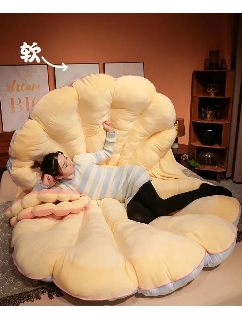 Large Clamshell Plush Cushion Giant Shuck Plush Pillow Seashell Sofa Decorative Stuffed Pillow Sleeping Backrest Floor Cushion