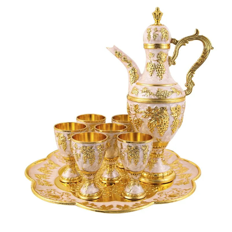European Retro Palace Wine Set from 𝕄𝕔 𝕋𝕙𝕖 𝔹𝕝𝕒𝕔𝕜 𝔻𝕚𝕒𝕞𝕠𝕟�