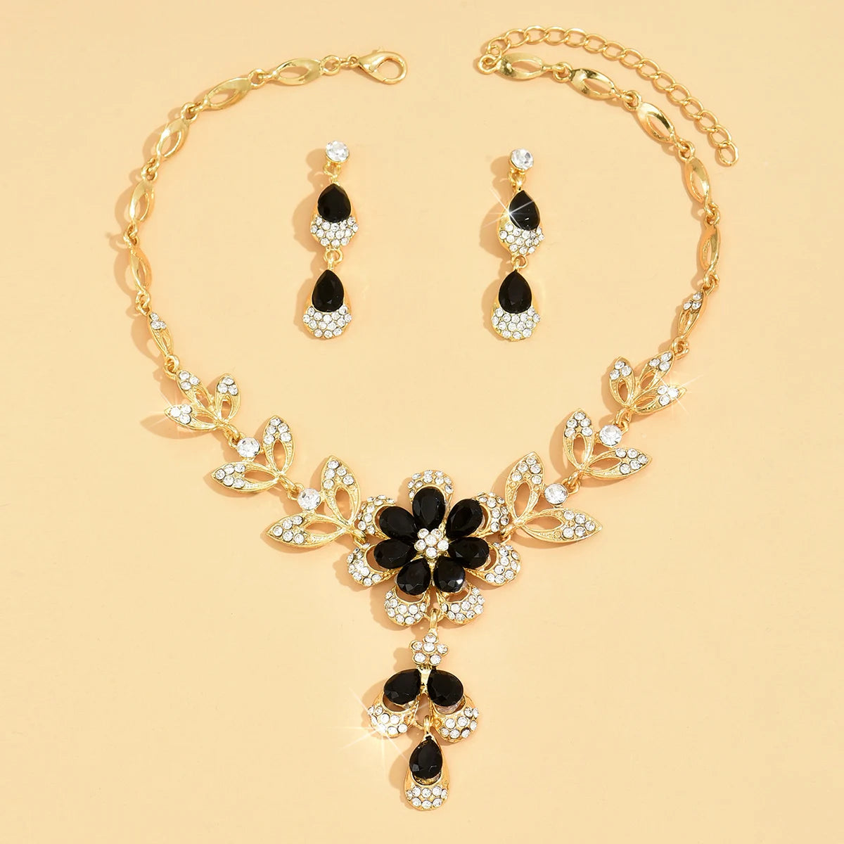 3-piece women's fashion black and gold flower necklace set by 𝕄𝕔 𝕋𝕙𝕖 𝔹𝕝𝕒𝕔𝕜 𝔻𝕚𝕒𝕞𝕠
