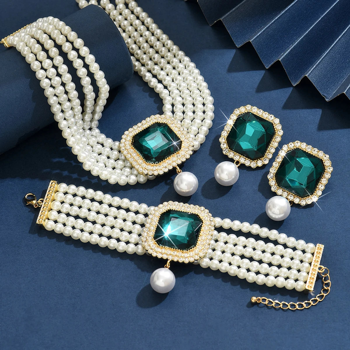 MC THE BLACK DIAMOND women's fashion jewelry set with imitation pearl, rhinestone necklace, earrings, and bracelet for parties and festivals.
