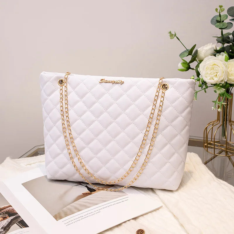 Women's shoulder bag by 𝕄𝕔 𝕋𝕙𝕖 𝔹𝕝𝕒𝕔𝕜 𝔻𝕚𝕒𝕞𝕠𝕟𝕕�