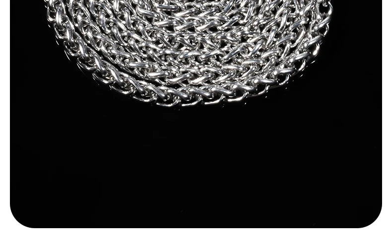 Luxury diamond evening bag by 𝕄𝕔 𝕋𝕙𝕖 𝔹𝕝𝕒𝕔𝕜 𝔻𝕚𝕒𝕞𝕠𝕟𝕕
