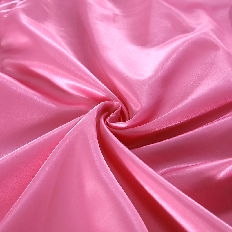 Silky satin duvet cover set with three pieces from 𝕄𝕔 𝕋𝕙𝕖 𝔹𝕝𝕒𝕔𝕜 𝔻𝕚𝕒𝕞𝕠�