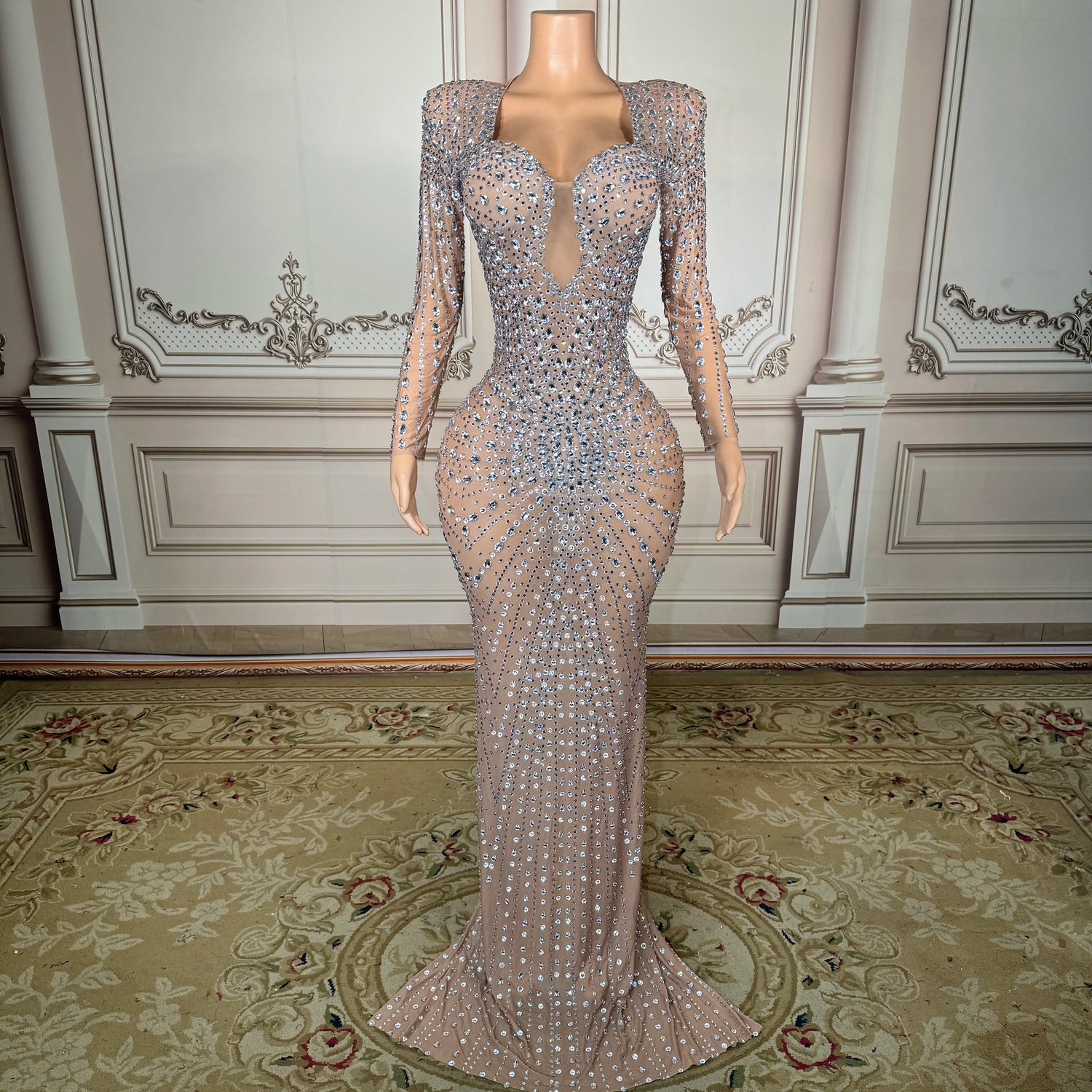 MC THE BLACK DIAMOND elegant long dress for singers and celebrities, perfect for performances and parties.