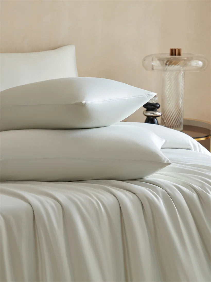 MC Collection 100% Mulberry Silk Bedding Set from 𝕄𝕔 𝕋𝕙𝕖 𝔹𝕝𝕒𝕔𝕜 𝔻𝕚𝕒𝕞𝕠