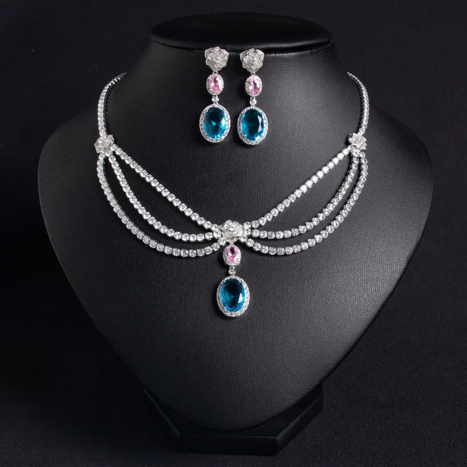Elegant Women&